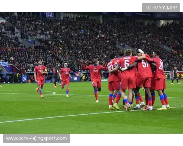 勒沃库森保持不败金身领跑积分榜,4-0大胜展现恐怖进攻火力 勒沃库森保持不败金身领跑积分榜,4-0大胜展现恐怖进攻火力